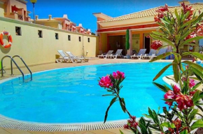 Sesimbra Sea Apartment Shared Pool & Beach